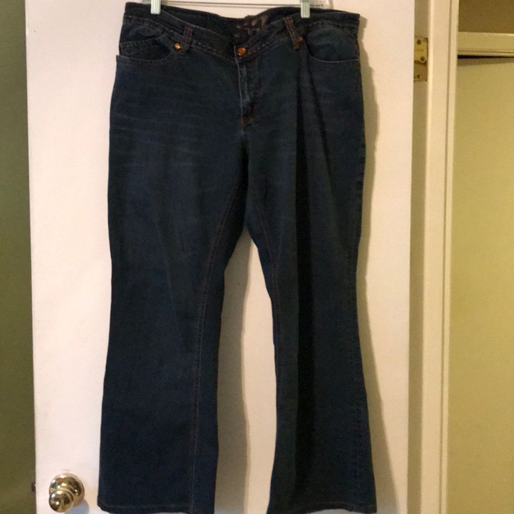 Sz 16 dark bootcut seven7 jeans with bronze stitch